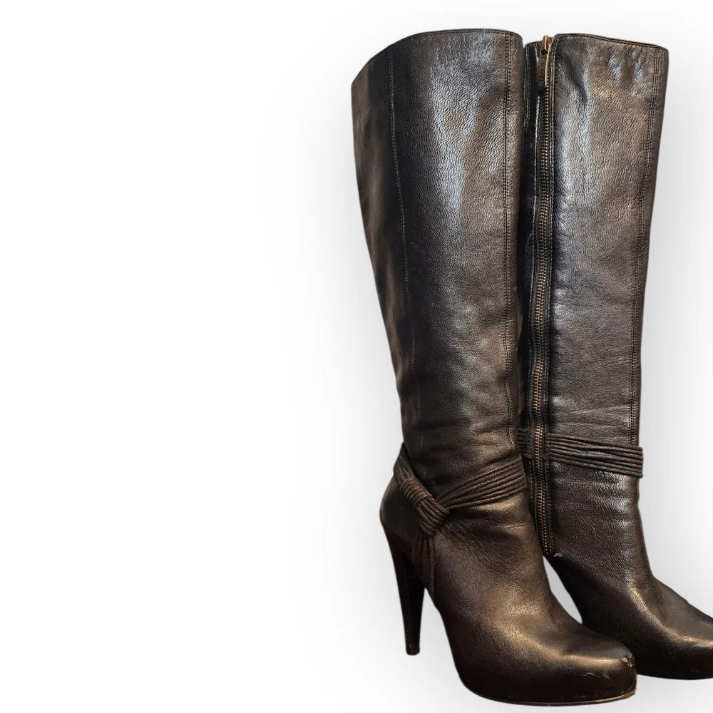 🖤2000's Black Leather Knee-High Boots - Picture 6 of 9